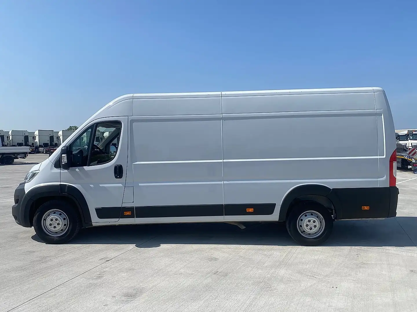 Opel Movano Wit - 2