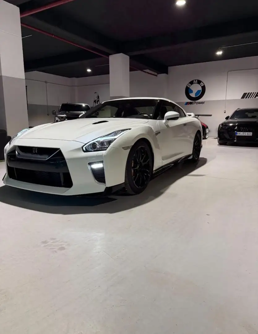 Nissan GT-R 3.8 V6 Nismo Weiß - 1