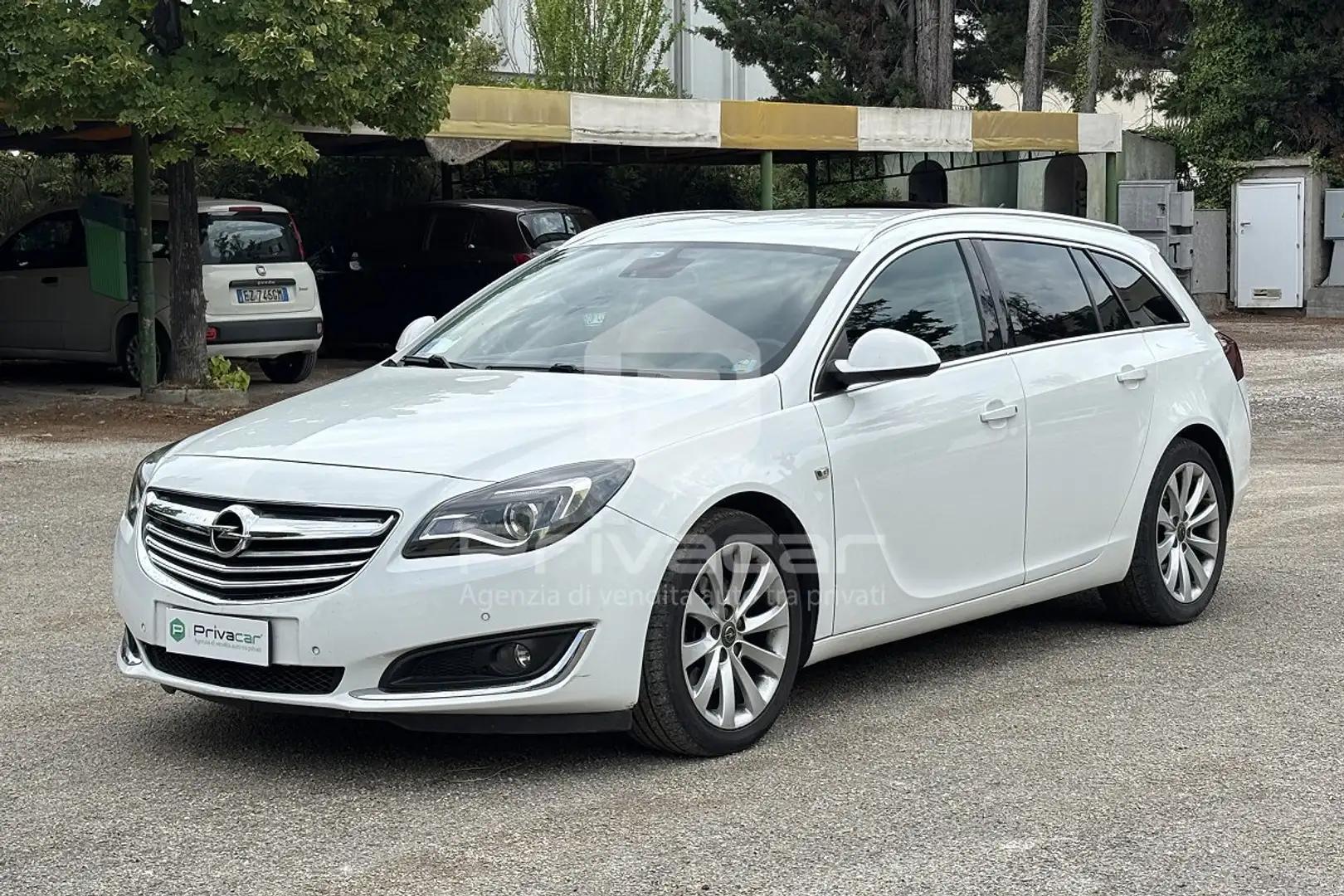Opel Insignia 2.0 CDTI 140CV Ecopower 104gr. Sports Tourer Cosmo Bianco - 1