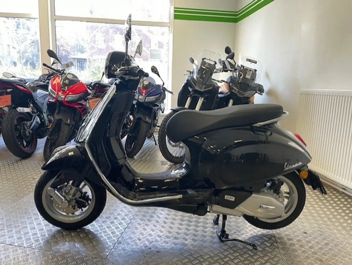 Vespa Sprint S 125 Sport E5+ NERO CONVINTO Czarny - 2