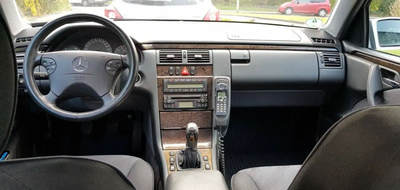 Mercedes-Benz E 200 Evo Kompressor Avantgarde, foto 7