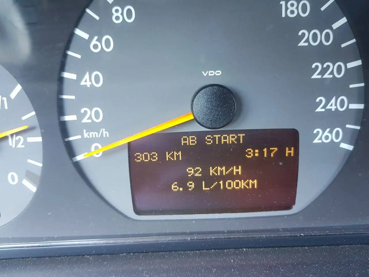 Mercedes-Benz E 200 Evo Kompressor Avantgarde, foto 11