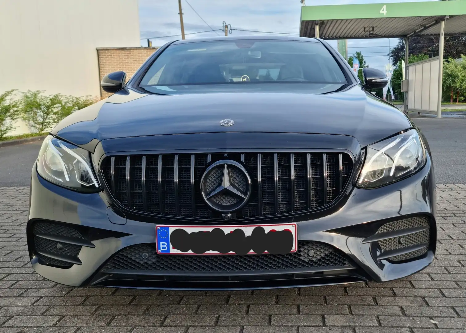 Mercedes-Benz E 200 9G-TRONIC AMG Line - 2