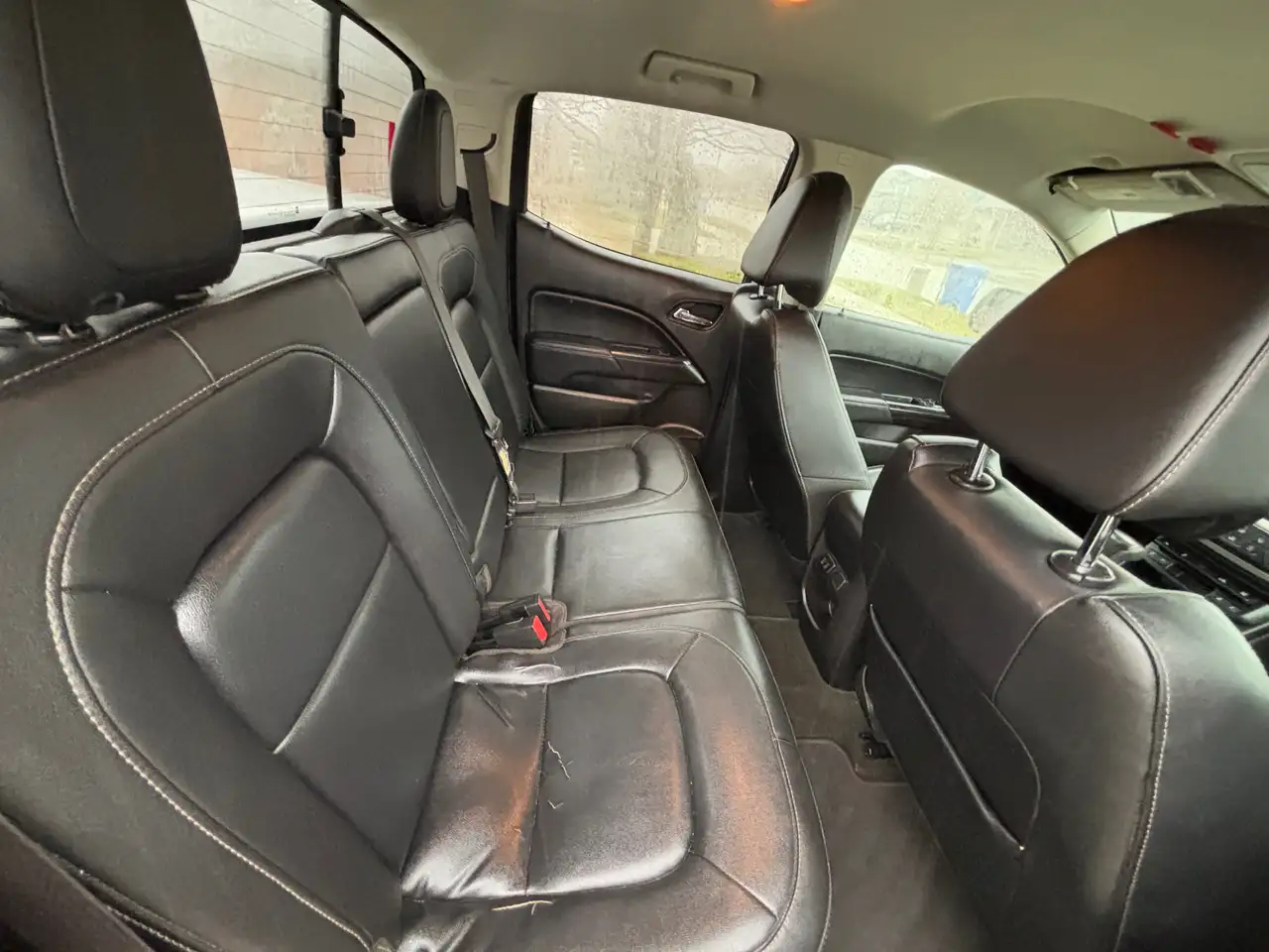 GMC Canyon photo GMC Canyon