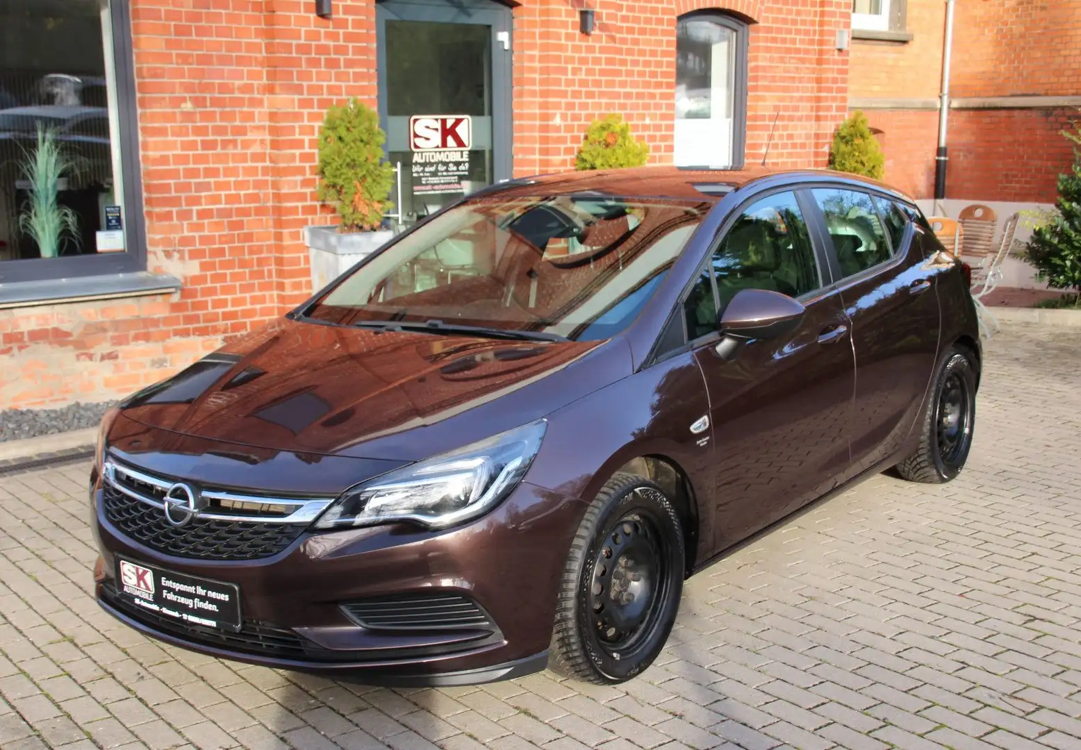Opel Astra K Lim. Edition Braun - 1