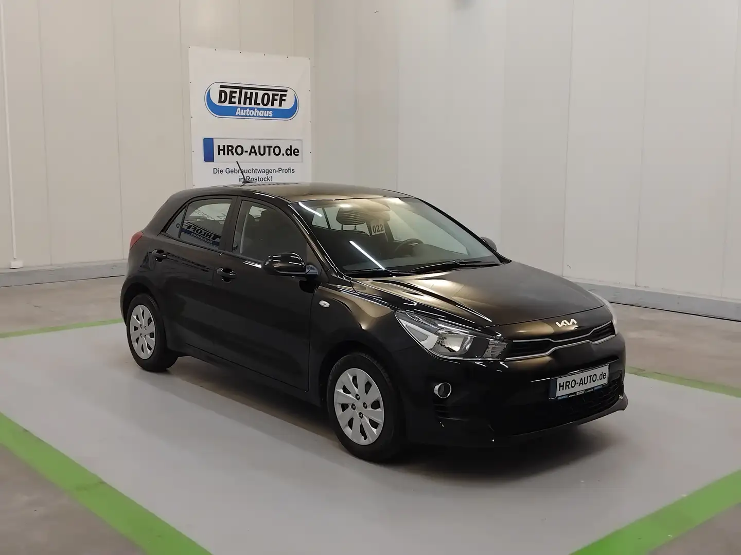Kia Rio 1.2 Edition 7 Schwarz - 1