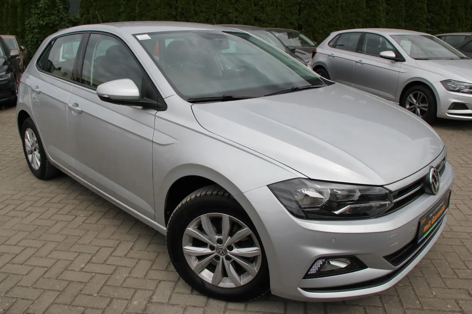 Volkswagen Polo VI Highline Klima/Sitzhz/Tempomat/Allwetter Zilver - 1