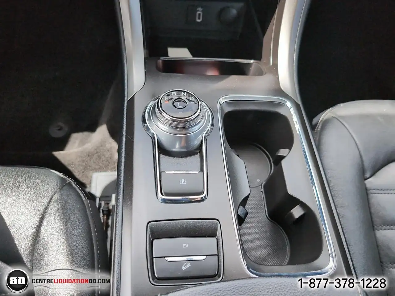 Ford Fusion Energi снимка Ford Fusion Energi