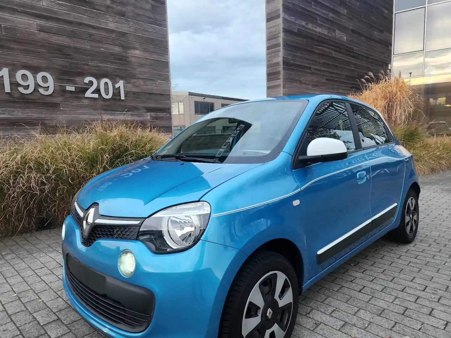 Renault Twingo Twingo 1.0i SCe Night / 114.000 km Bleu - 1
