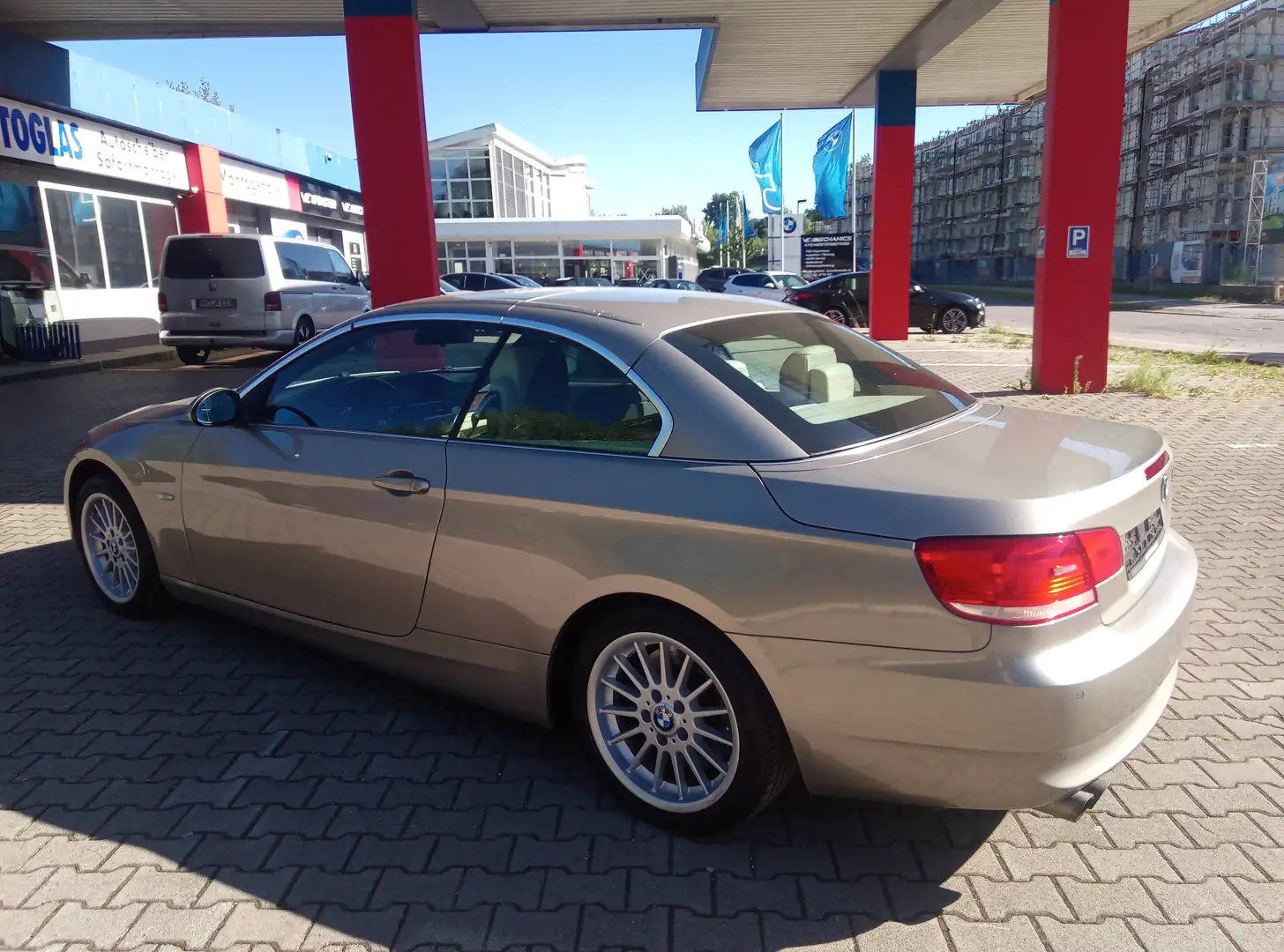 BMW 330 330i Cabrio Aut. Bronze - 1