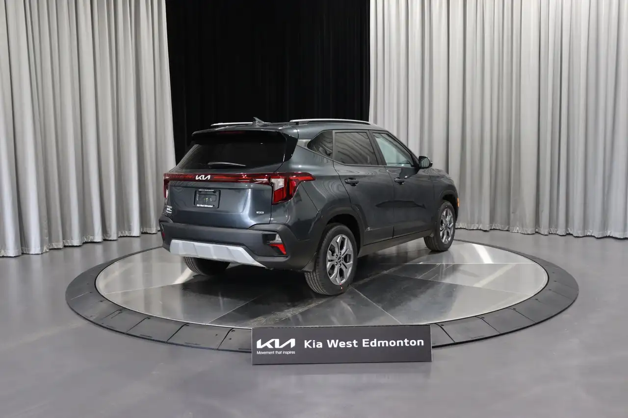 Kia Seltos снимка Kia Seltos