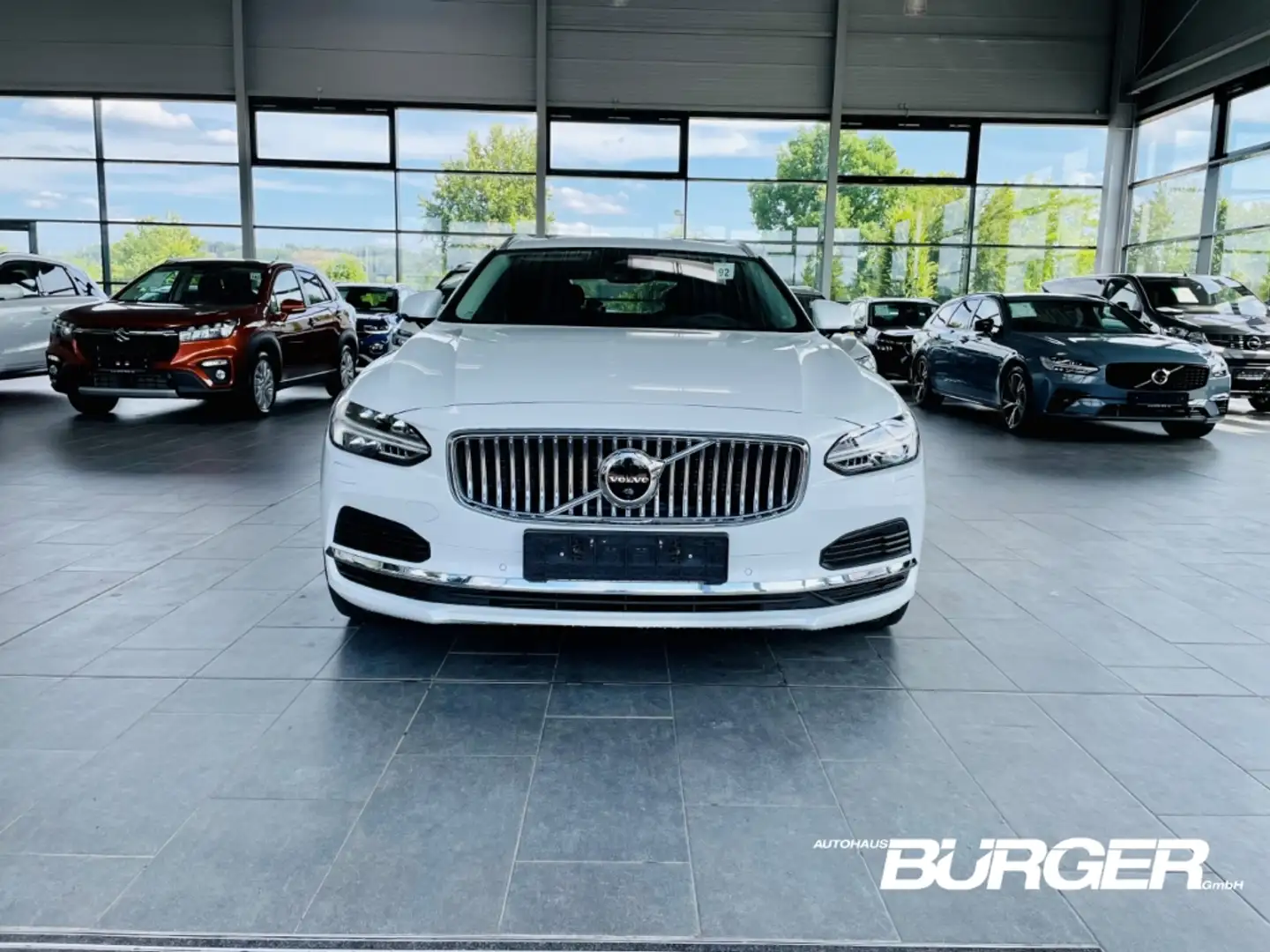 Volvo V90 Inscription ReCharge AwD T8 Pano Sunroof LED H&K S Weiß - 2
