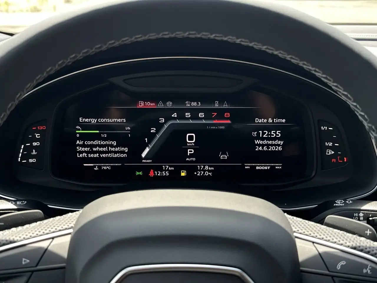 Audi SQ7 снимка Audi SQ7