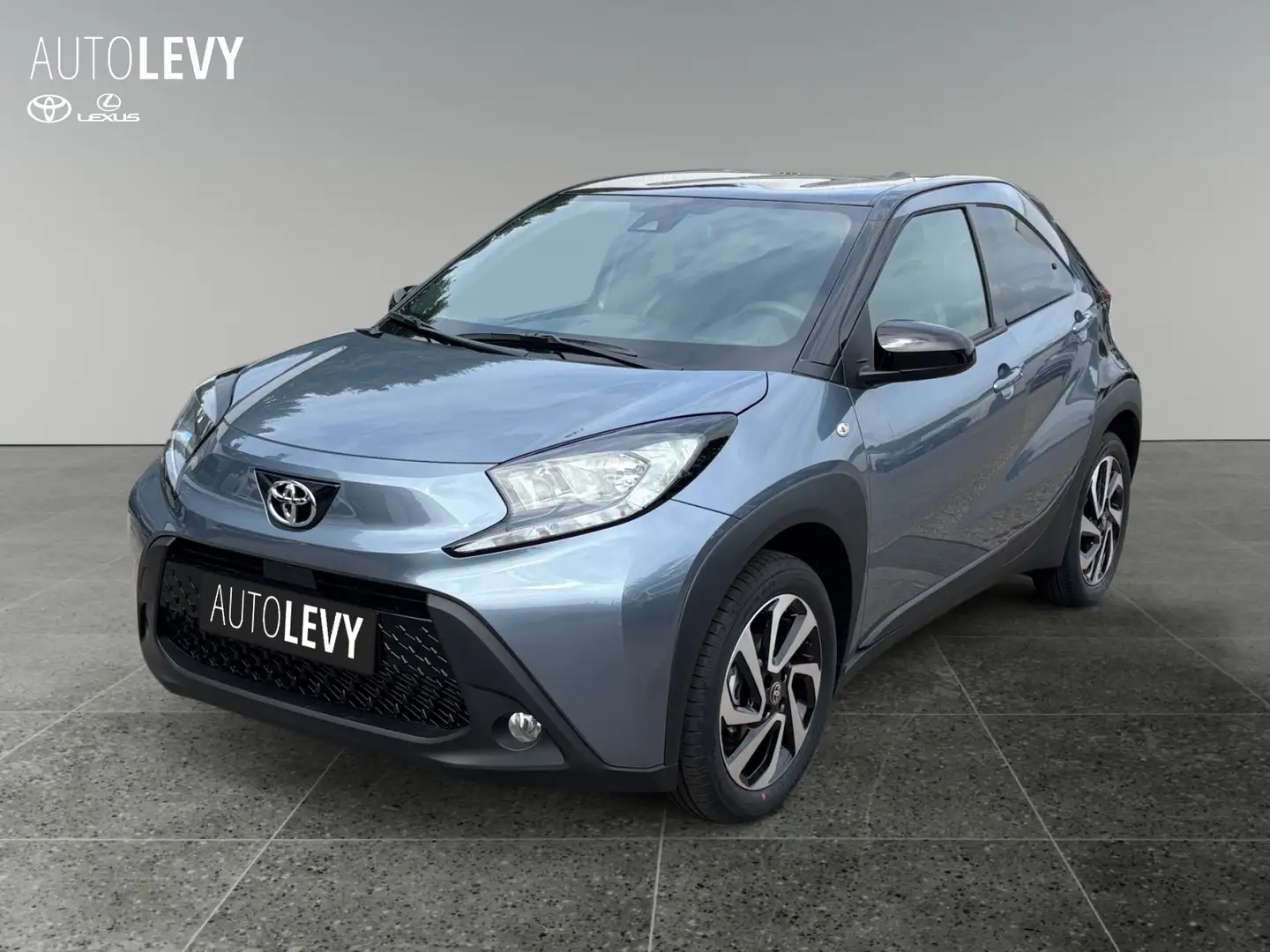 Toyota Aygo X 1.0 Teamplayer *SHZ*CARPLAY*AA*ALU* Grau - 2