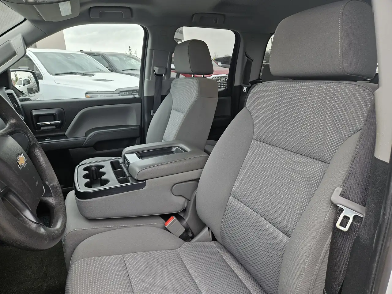 Chevrolet Silverado 1500 снимка Chevrolet Silverado 1500