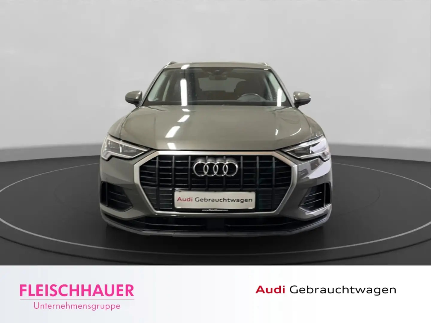 Audi Q3 45 TFSI e S tron ACC Navi DAB Rückfahrkam. LED PDC Grijs - 2