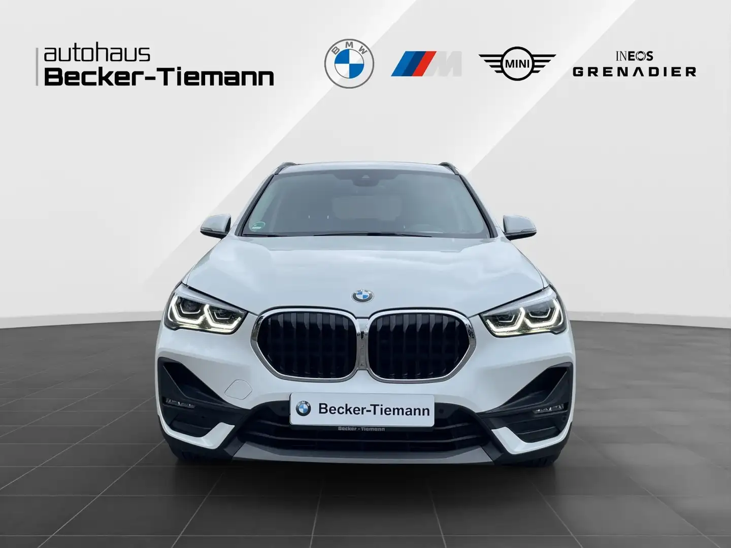 BMW X1 sDrive18i Navi | PDC | LED | DAB | Sitzheiz. | Kli Blanco - 2