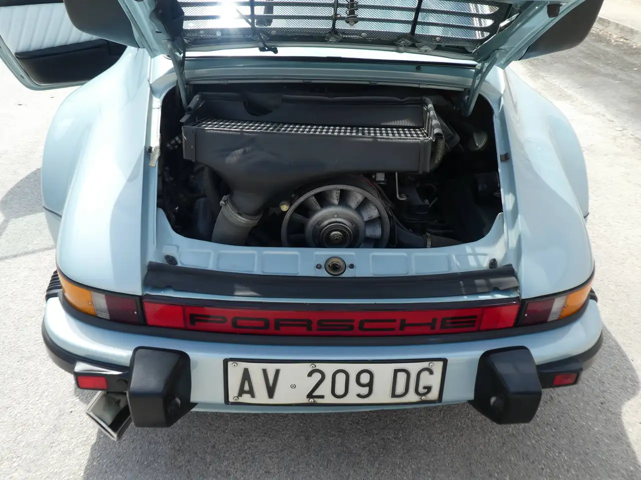 Porsche 930 3.3 TURBO, foto 9