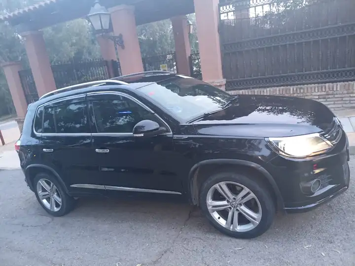 Volkswagen Tiguan 2013, foto 10