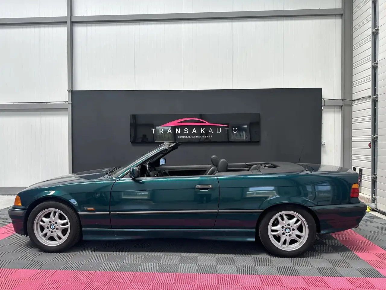 BMW 328 SERIE 328i E36 192ch AUTO ENTRETIEN COMPLET CAPOTE NEUVE SIEGES CHAUFFANTS, foto 2