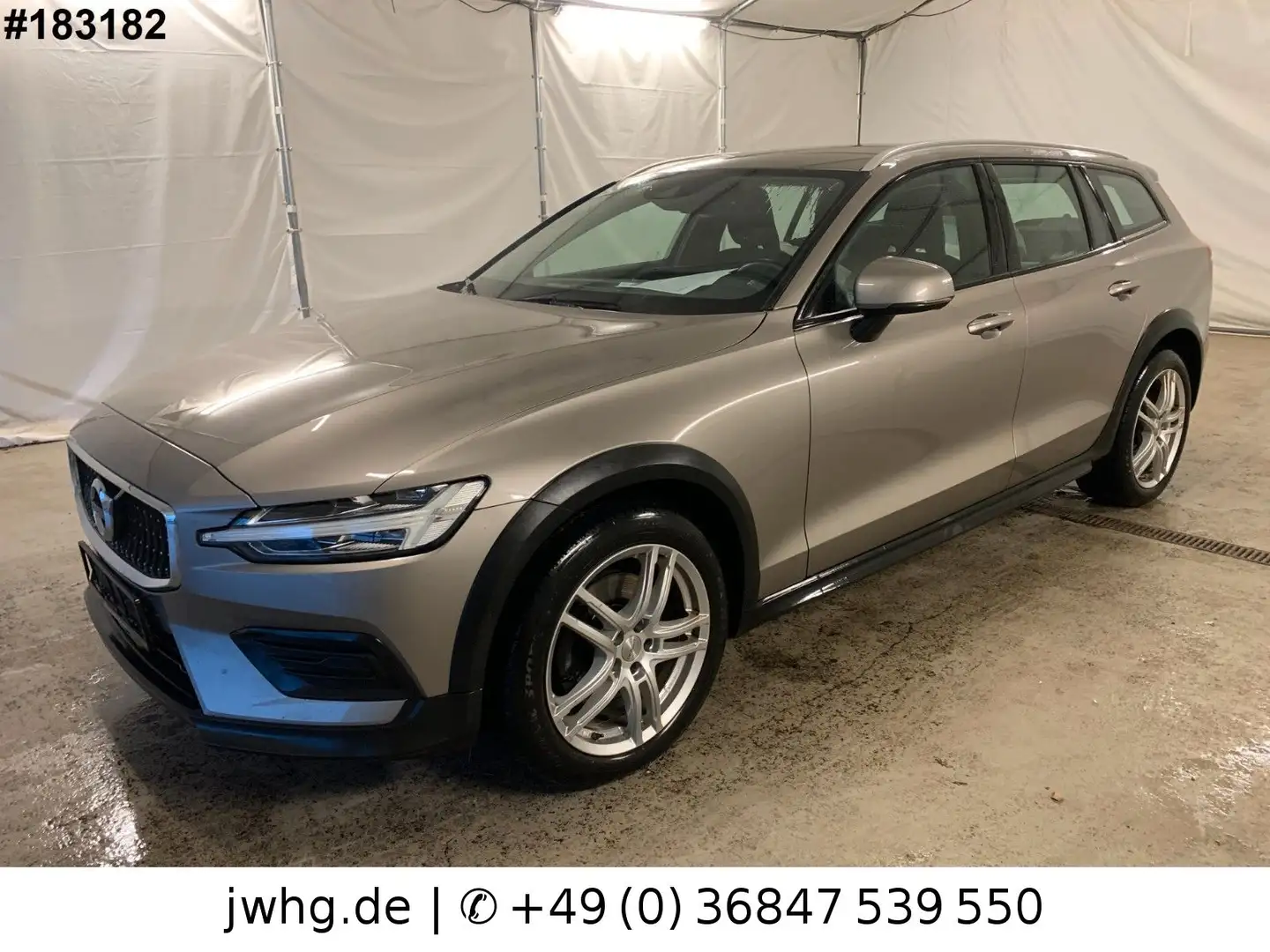 Volvo V60 Cross Country AWD LED Navi 18" AHK StdHz Kam Grau - 1