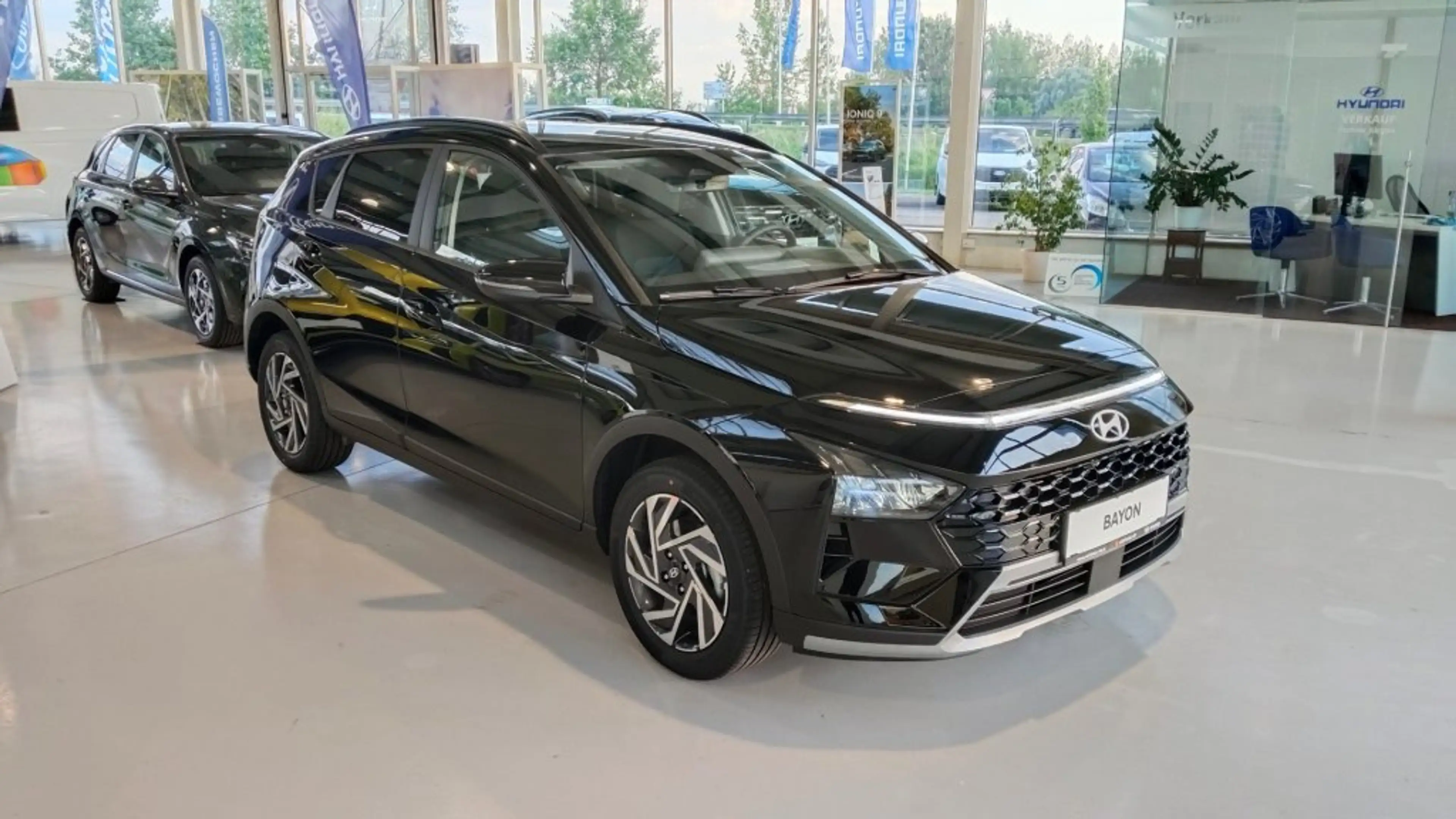Hyundai BAYON GO Plus 1.0 T-GDI DCT y6bu2-PP4 — photo 3