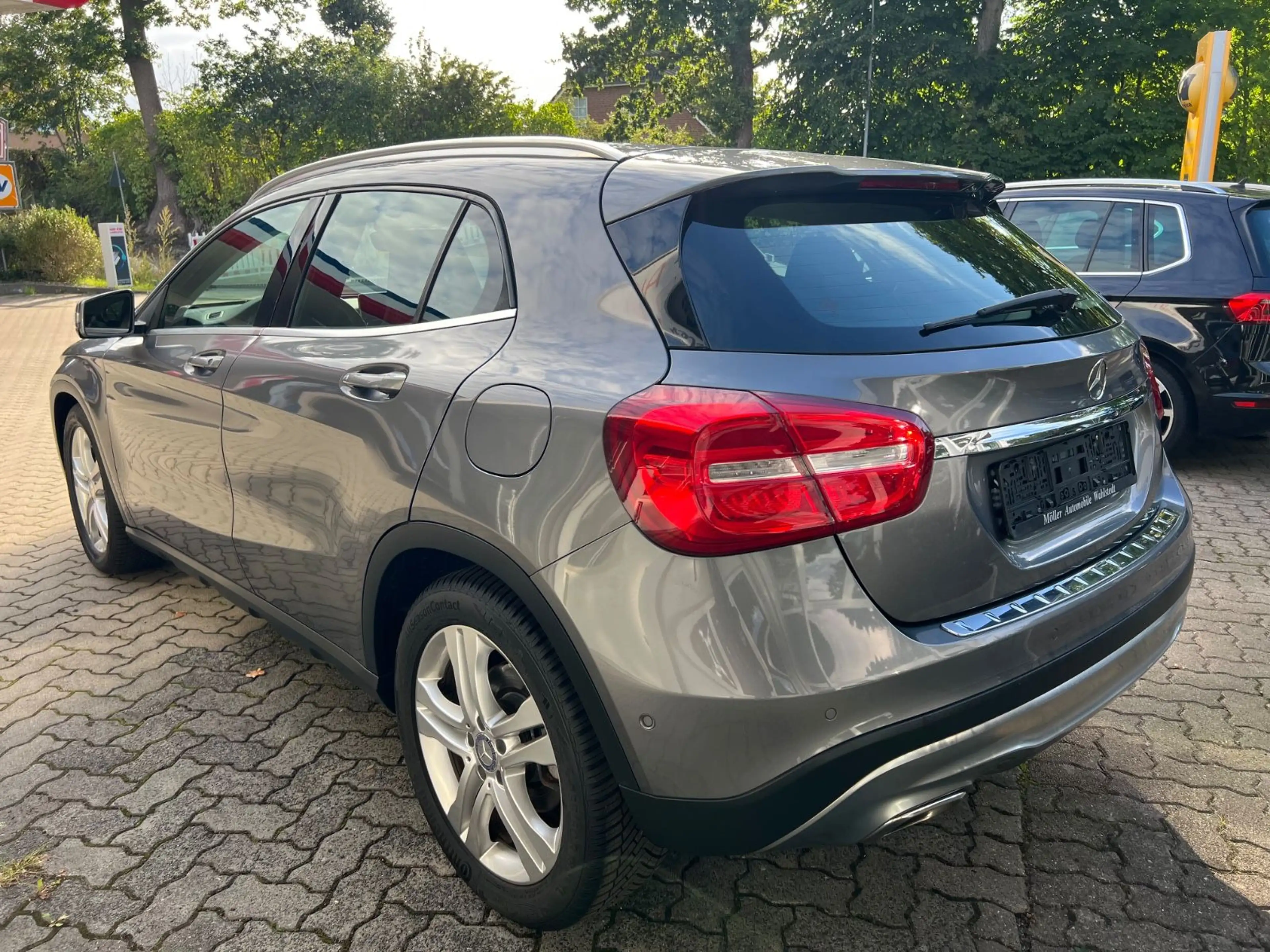 Mercedes-Benz GLA 180 Sport Automatik Xenon 2.Hand — photo 7