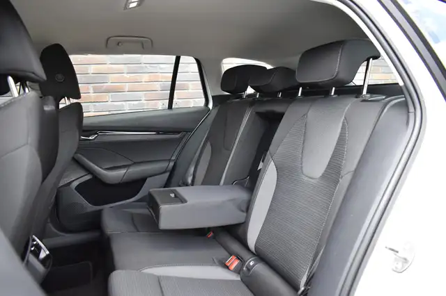 Skoda Octavia view 12
