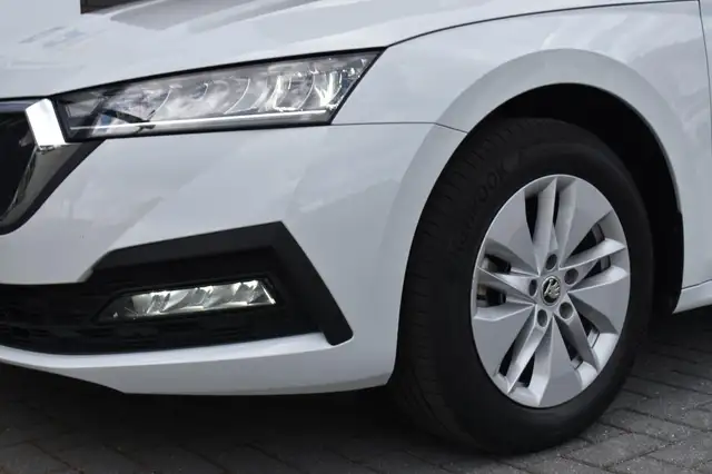 Skoda Octavia view 13