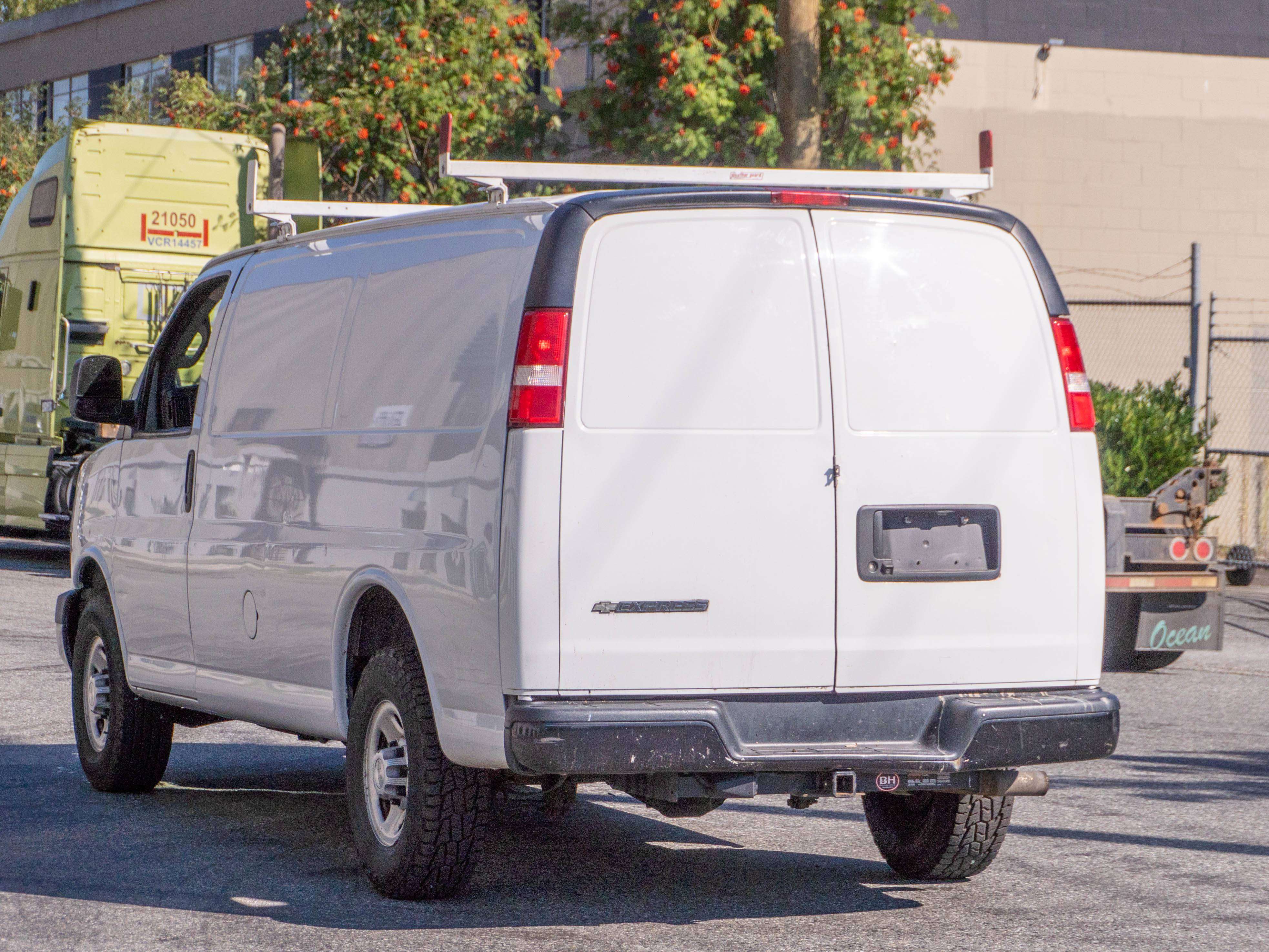 2020 Chevrolet Express 2500 Cargo Van