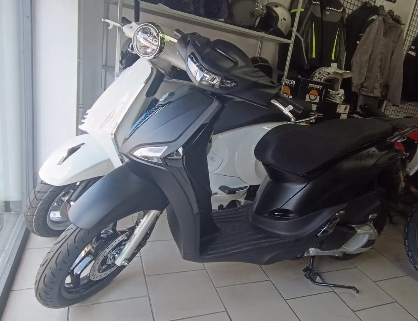 Piaggio Liberty 150 - 1