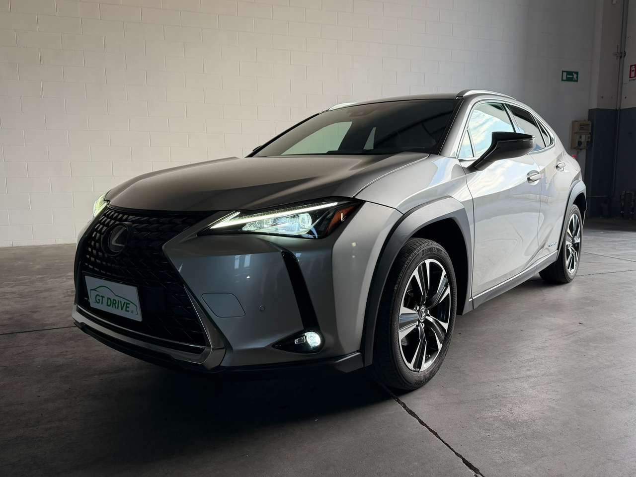 Lexus UX 250h UX 2019 250h 2.0 Premium 2wd cvt*SPLENDIDA*