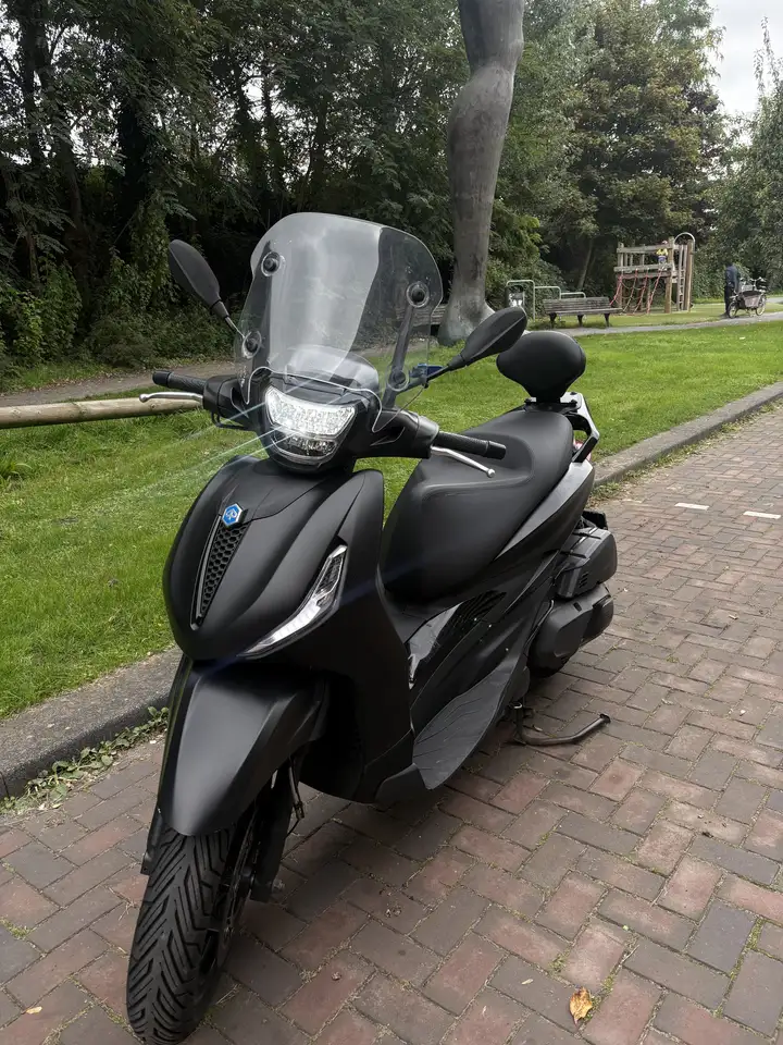 Piaggio Beverly 400