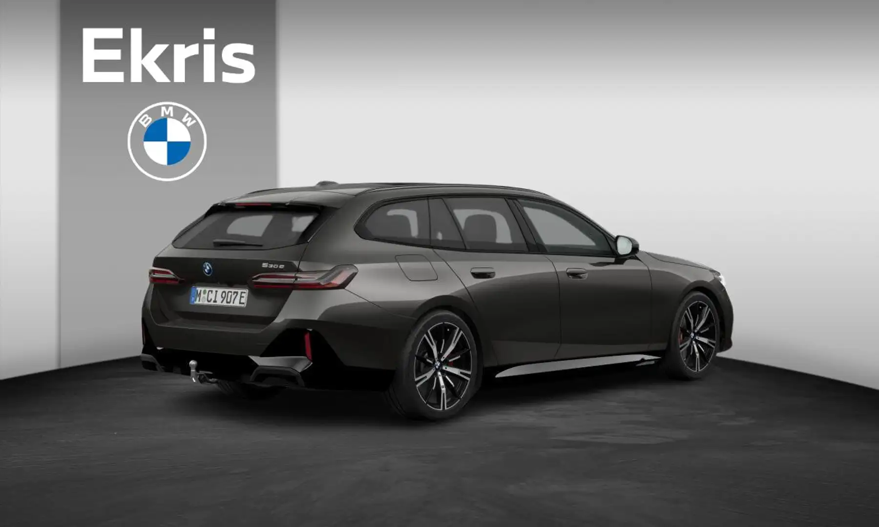BMW 530 5 Serie Touring 530e M Sportpakket Pro | Panoramad Grau - 2