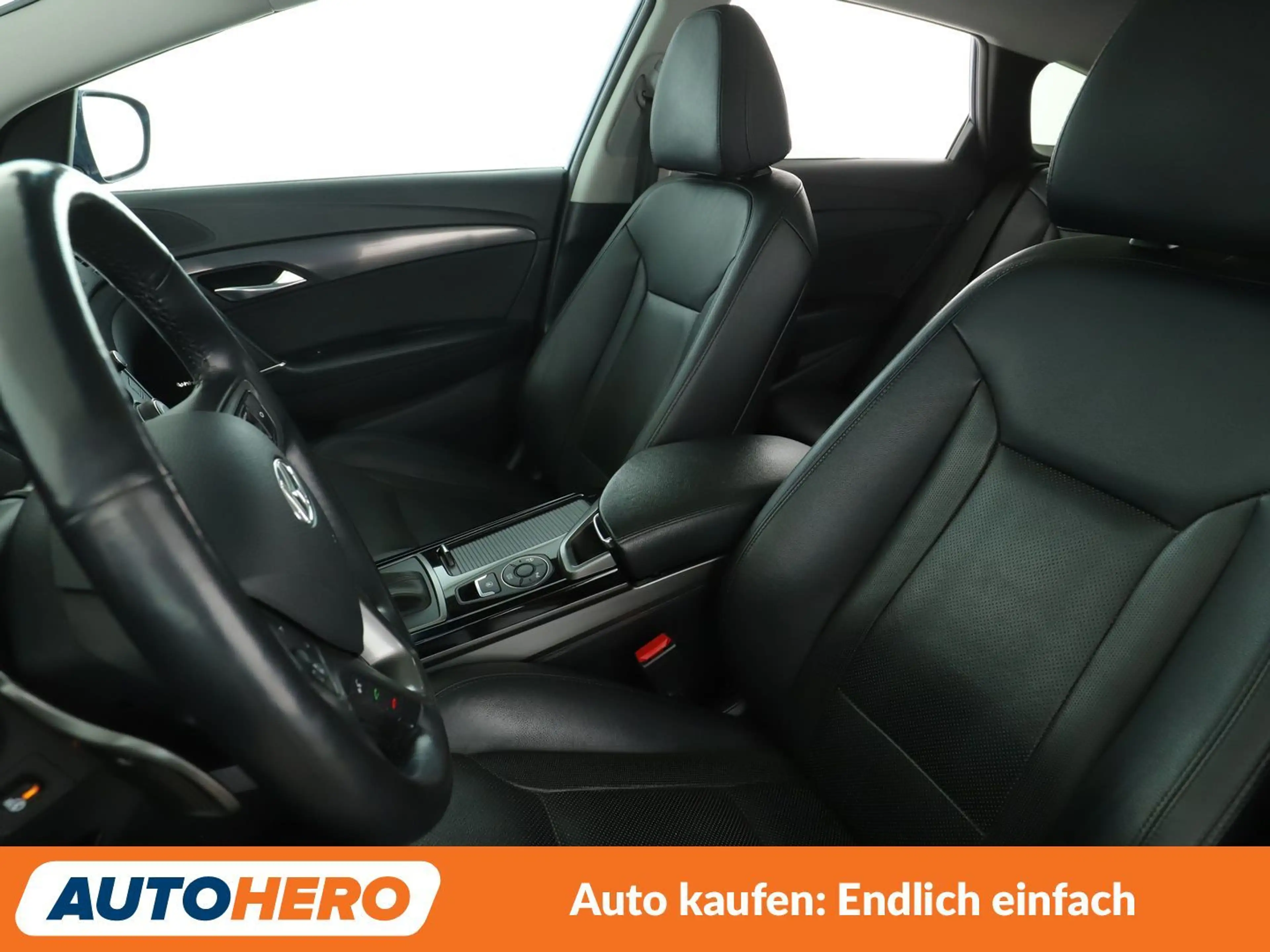 Hyundai i40 1.6 CRDi Space Plus Aut.*NAV*XENON*TEMPO*PDC*SHZ* — photo 10