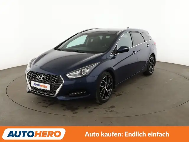 Hyundai i40 1.6 CRDi Space Plus Aut.*NAV*XENON*TEMPO*PDC*SHZ*
