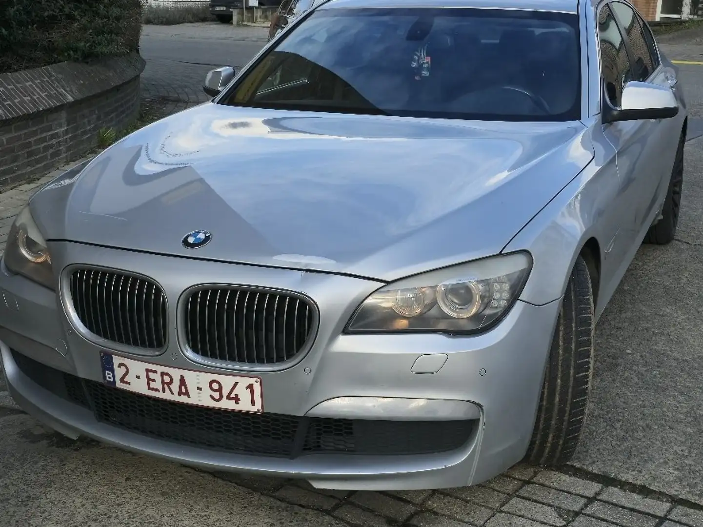 BMW 730 dA siva - 1
