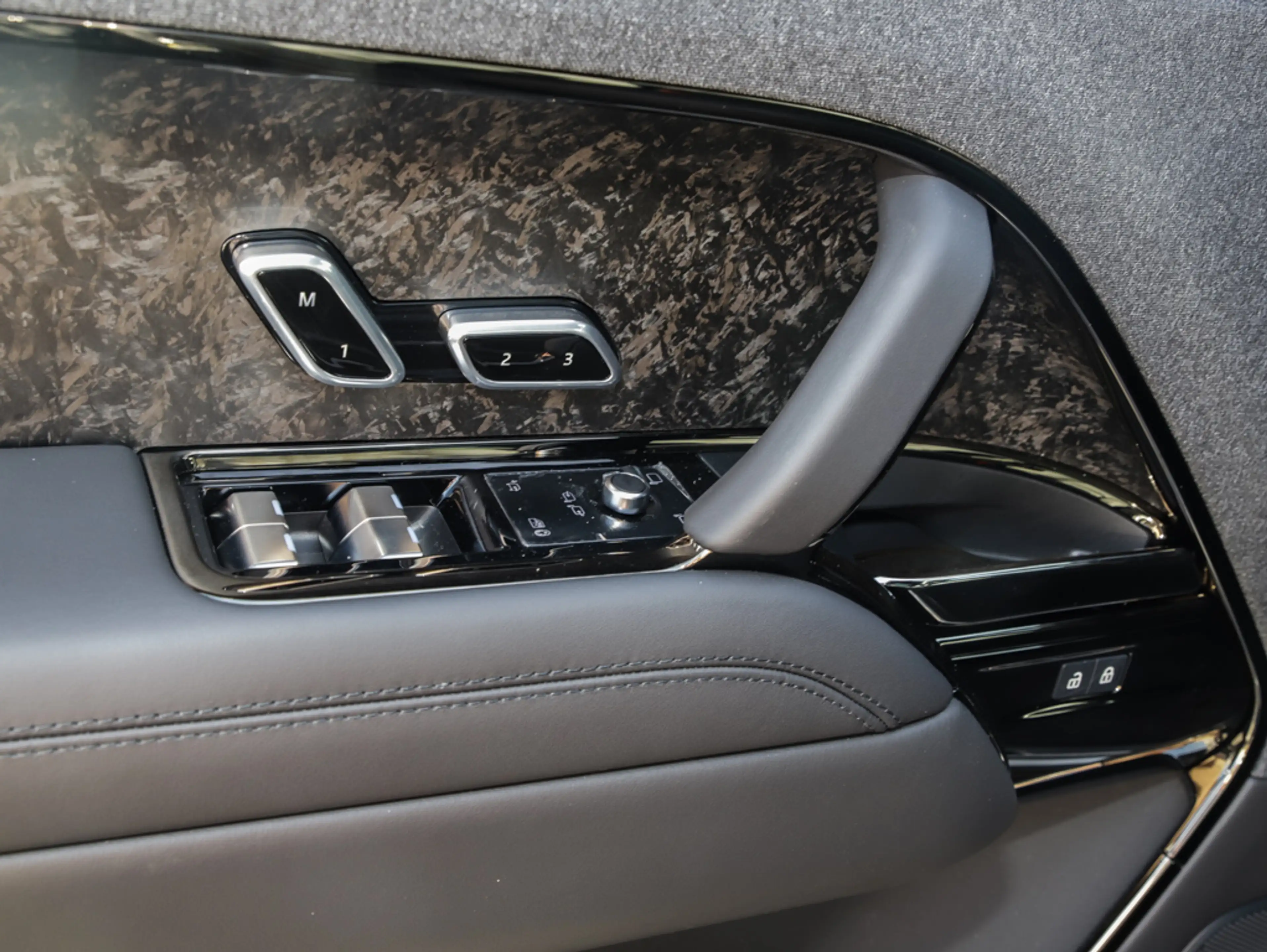 Land Rover Range Rover Sport Autobiography P550e Black Voll — photo 13