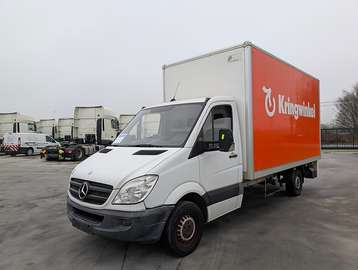 SPRINTER 313 CDI BOX + LIFT