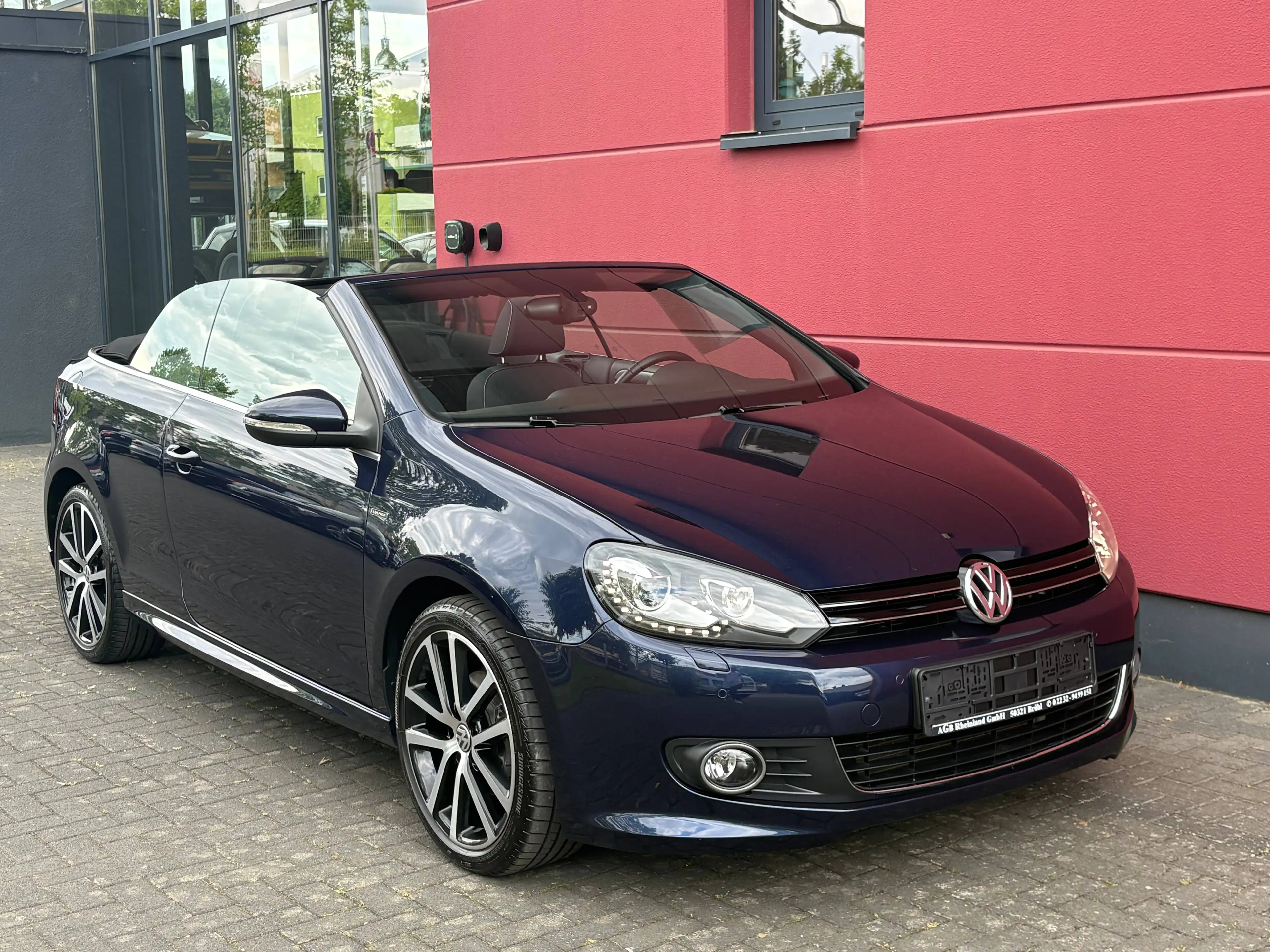 Volkswagen Golf Cabriolet 1.4 TSI BMT 125PS SONDERMODELL LOUNGE NAVI ALU-17" — photo 8