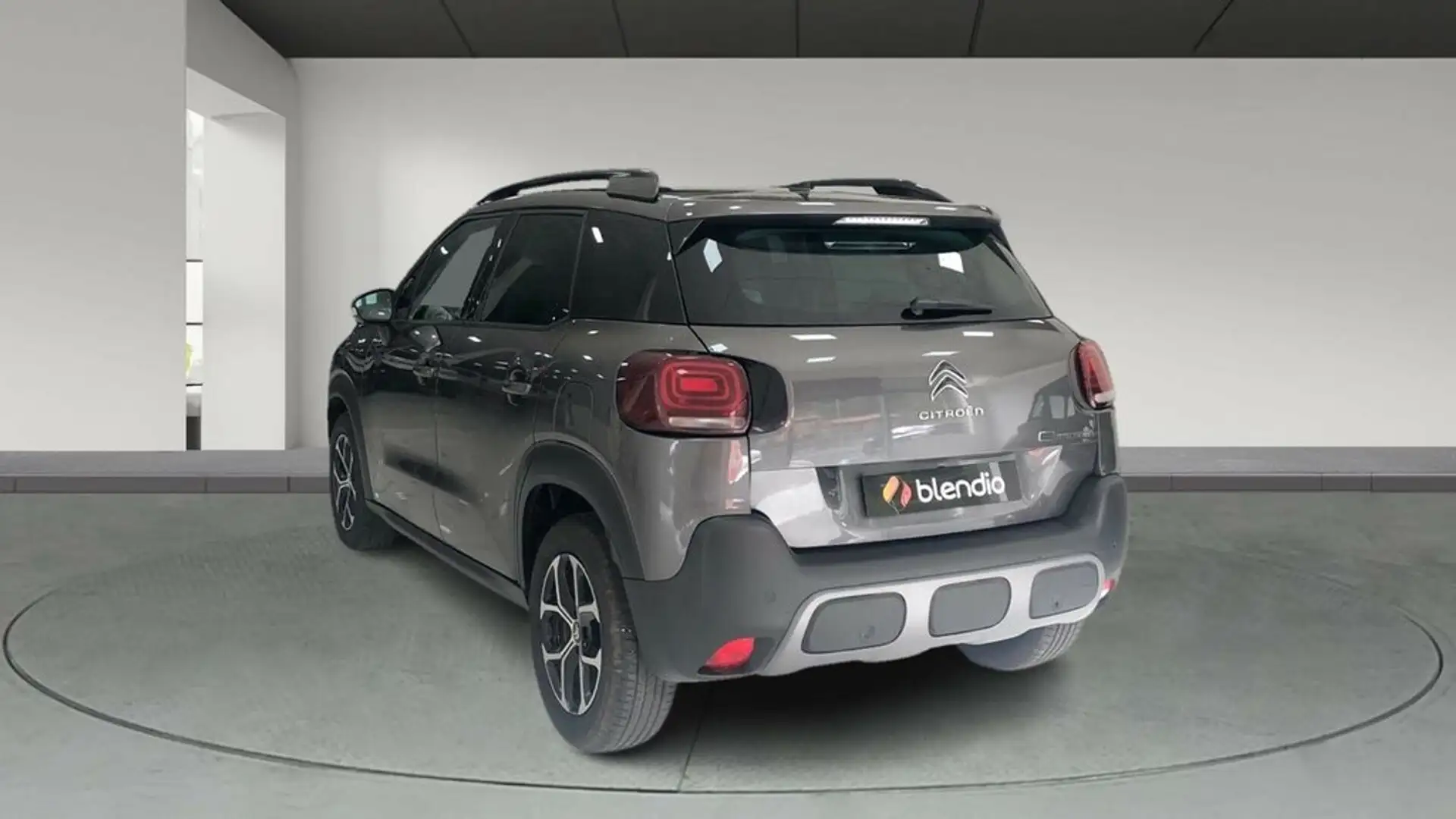 Citroen C3 Aircross 1.2 PURETECH 81KW PLUS 110 5P Grau - 2