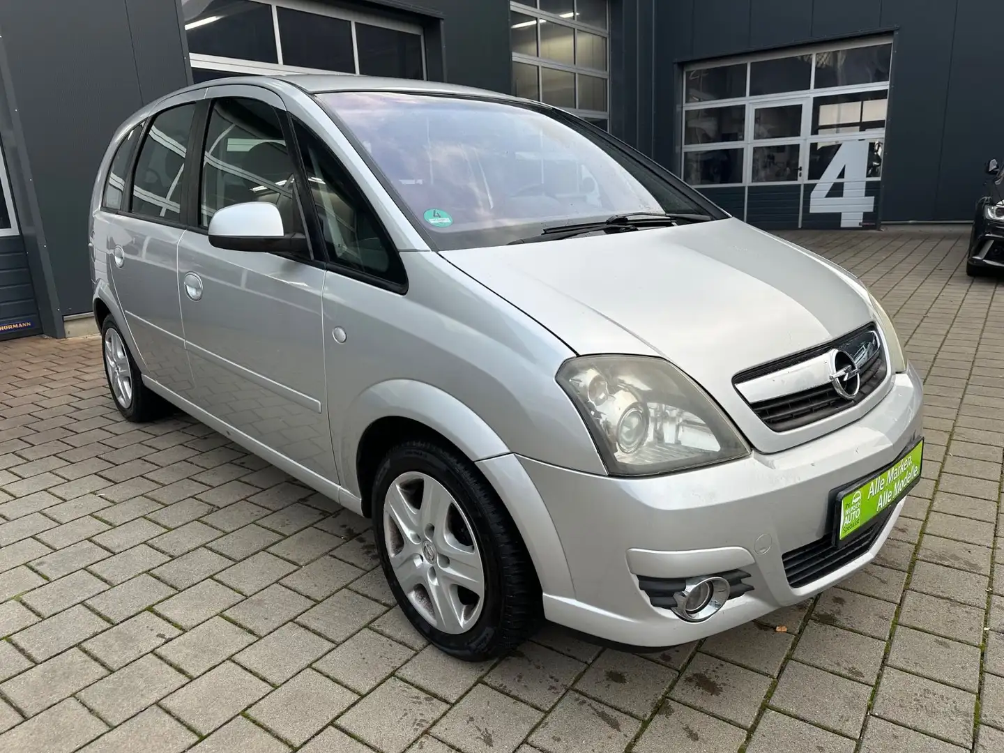 Opel Meriva Innovation "110 Jahre" Silber - 1