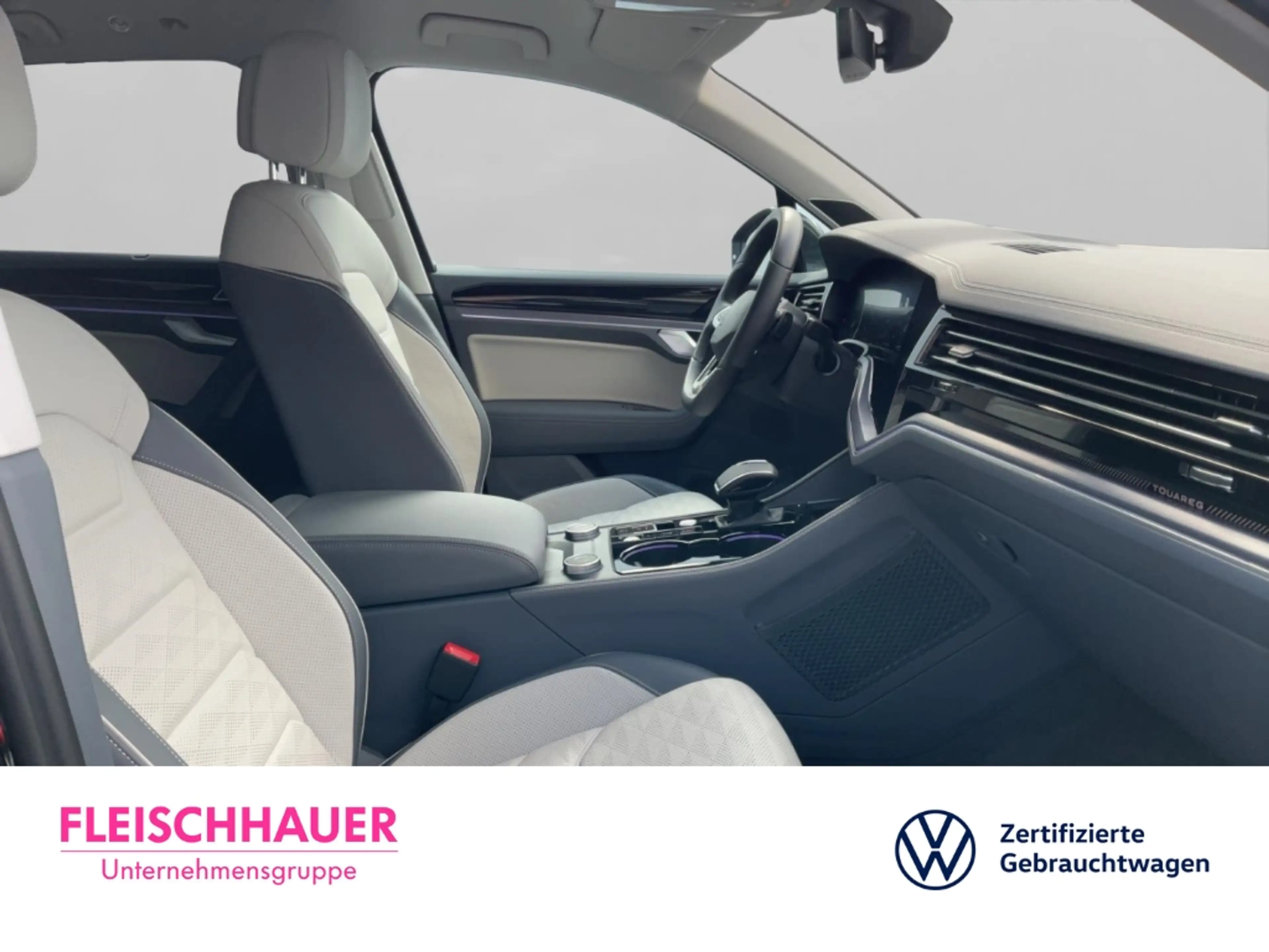 Volkswagen Touareg 3.0 TDI DSG HUD Luftfederung AD StandHZG AHK-el. k — photo 13