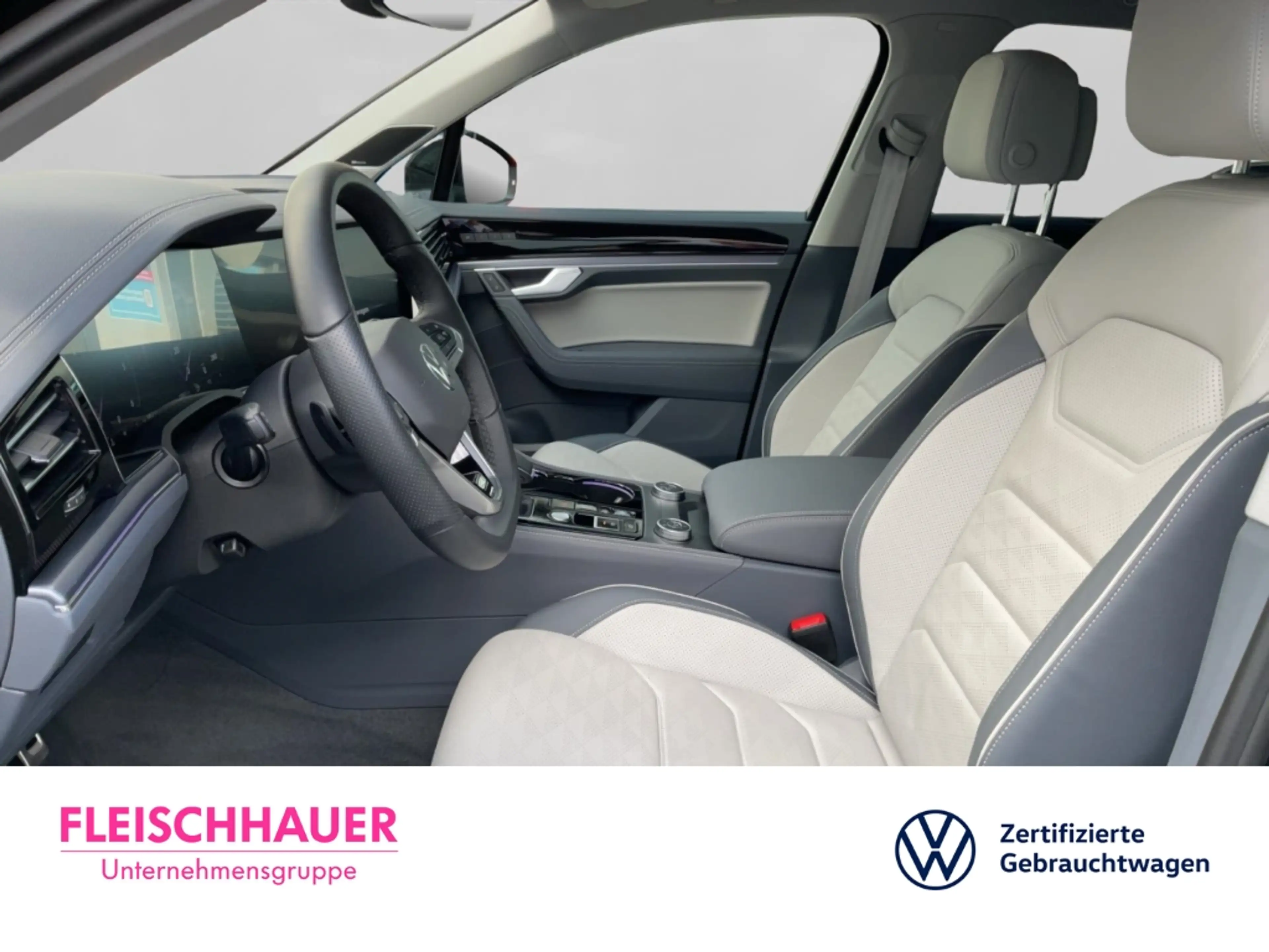 Volkswagen Touareg 3.0 TDI DSG HUD Luftfederung AD StandHZG AHK-el. k — photo 10