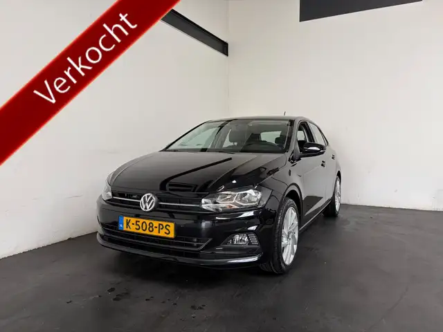 Volkswagen Polo 1.0 TSI Comfortline PDC. CarPlay. 17'' LM!