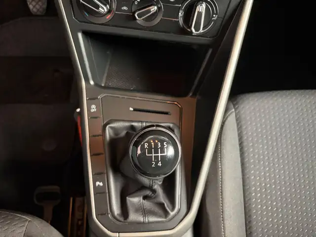 Volkswagen Polo view 15