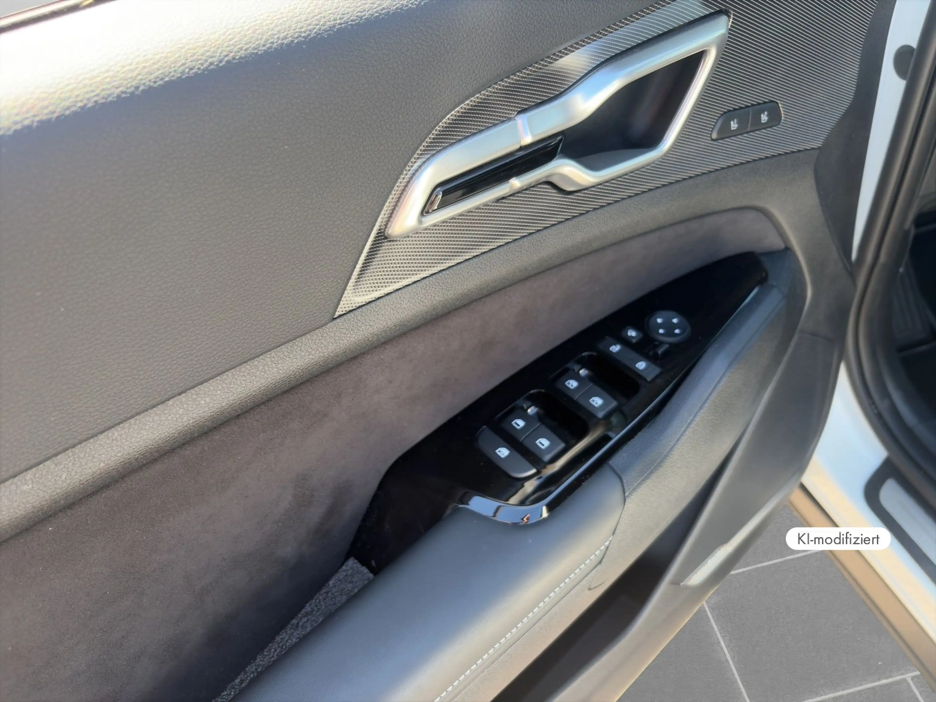 Kia Sportage GT-Line 1.6 T-GDI Plug-in Hybrid 4WD — photo 13