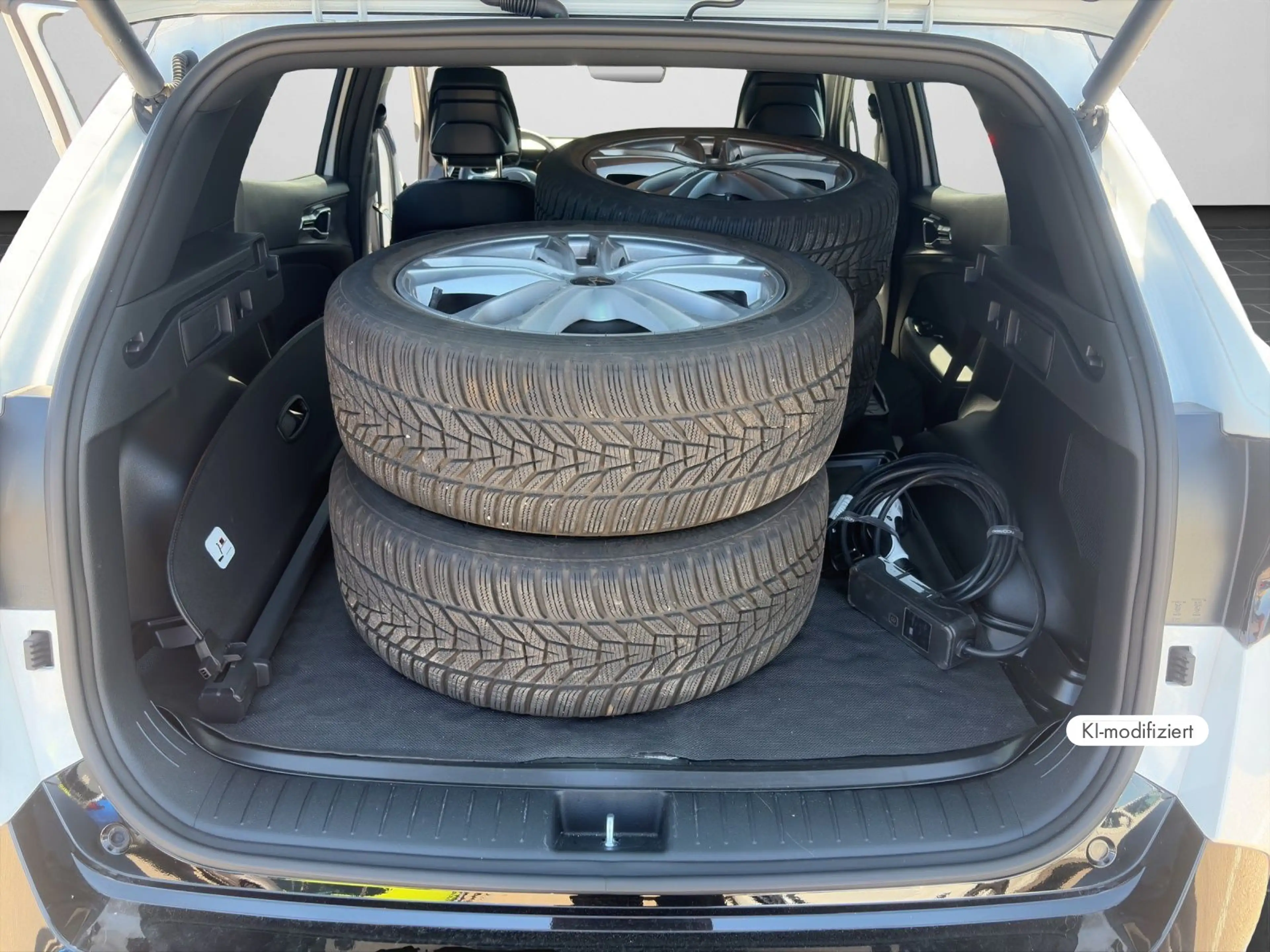 Kia Sportage GT-Line 1.6 T-GDI Plug-in Hybrid 4WD — photo 14