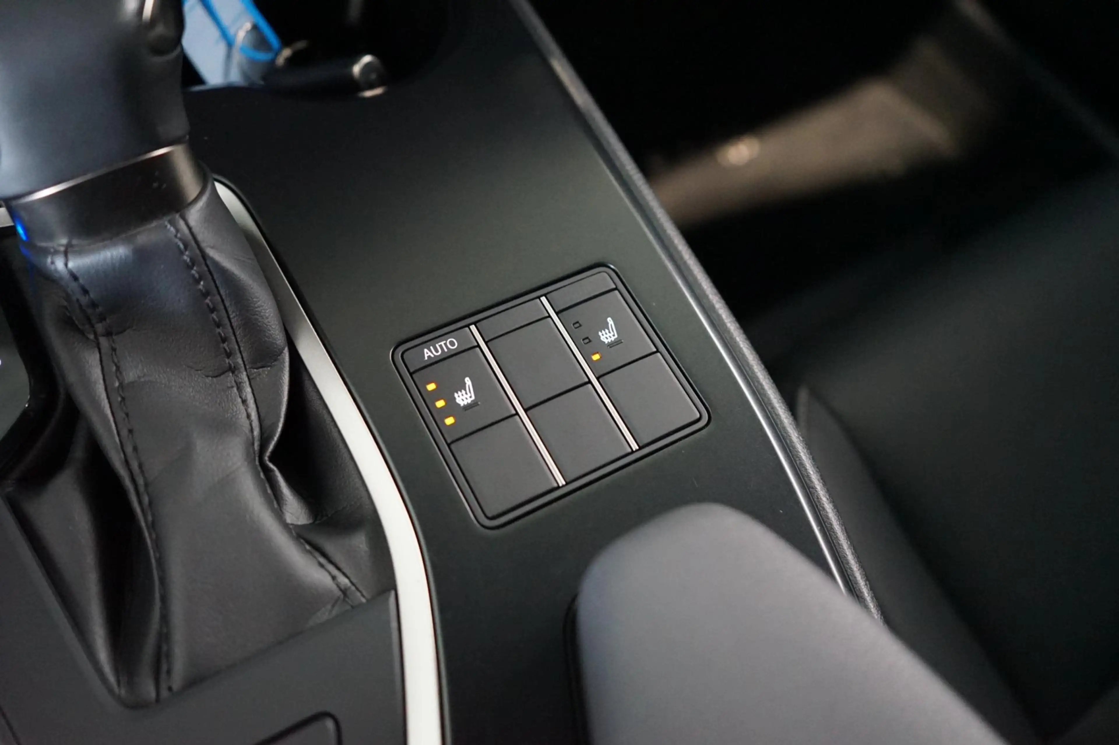 Lexus UX 250h F Sport LEDER | CARPLAY | STOELVERW. | DEALER-ONDE — photo 12