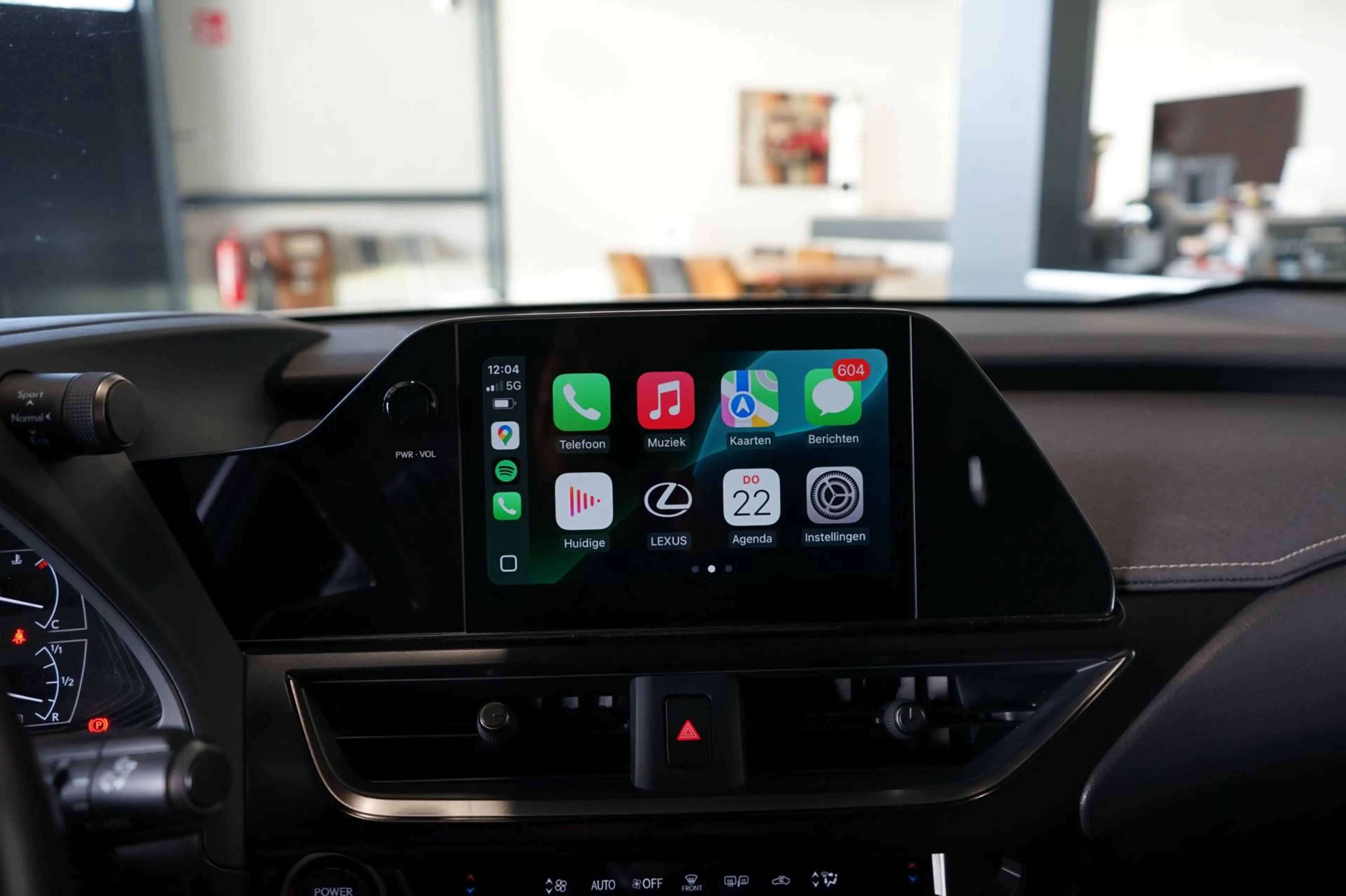 Lexus UX 250h F Sport LEDER | CARPLAY | STOELVERW. | DEALER-ONDE — photo 8